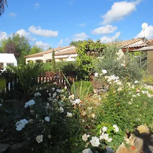  Ferienhaus Les Glycines